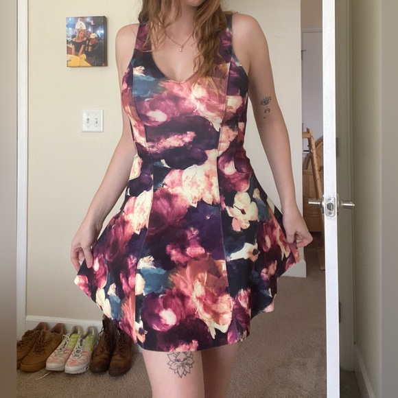 Abercrombie and Fitch Floral Mini Dress - Picture 4 of 6